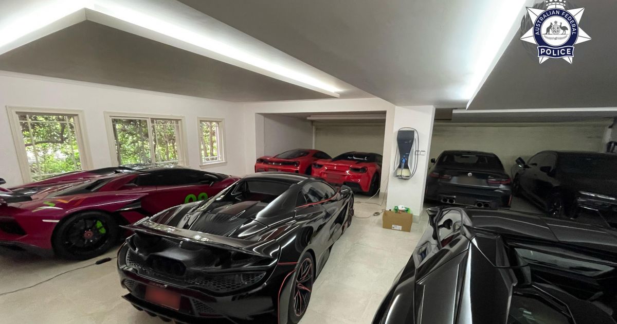 Ferraris, Lamborghinis, McLaren apreendido na sonda de fraude da PBS do farmacêutico de Sydney