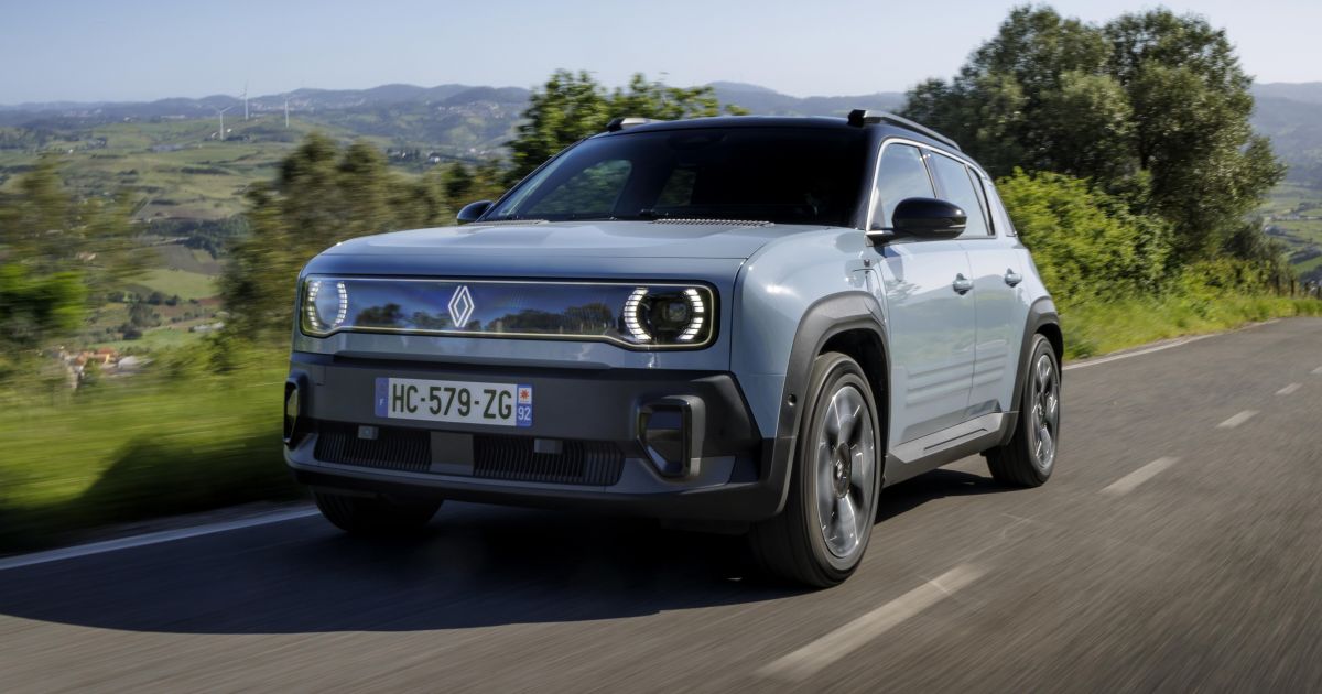 2025 Renault 4 E-Tech Review: Drive Quick