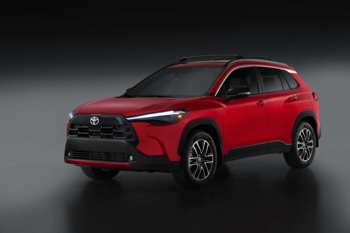 Toyota renova Corolla Cross para 2026: Veja o que mudou