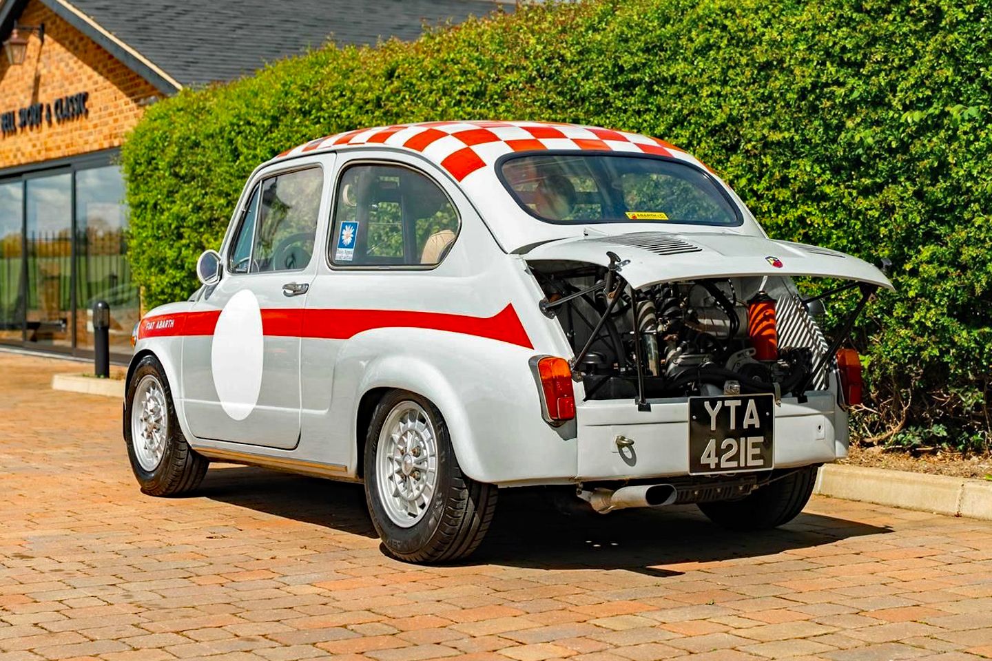 Raum de Abarth 1000 da estrada, sedan de venda