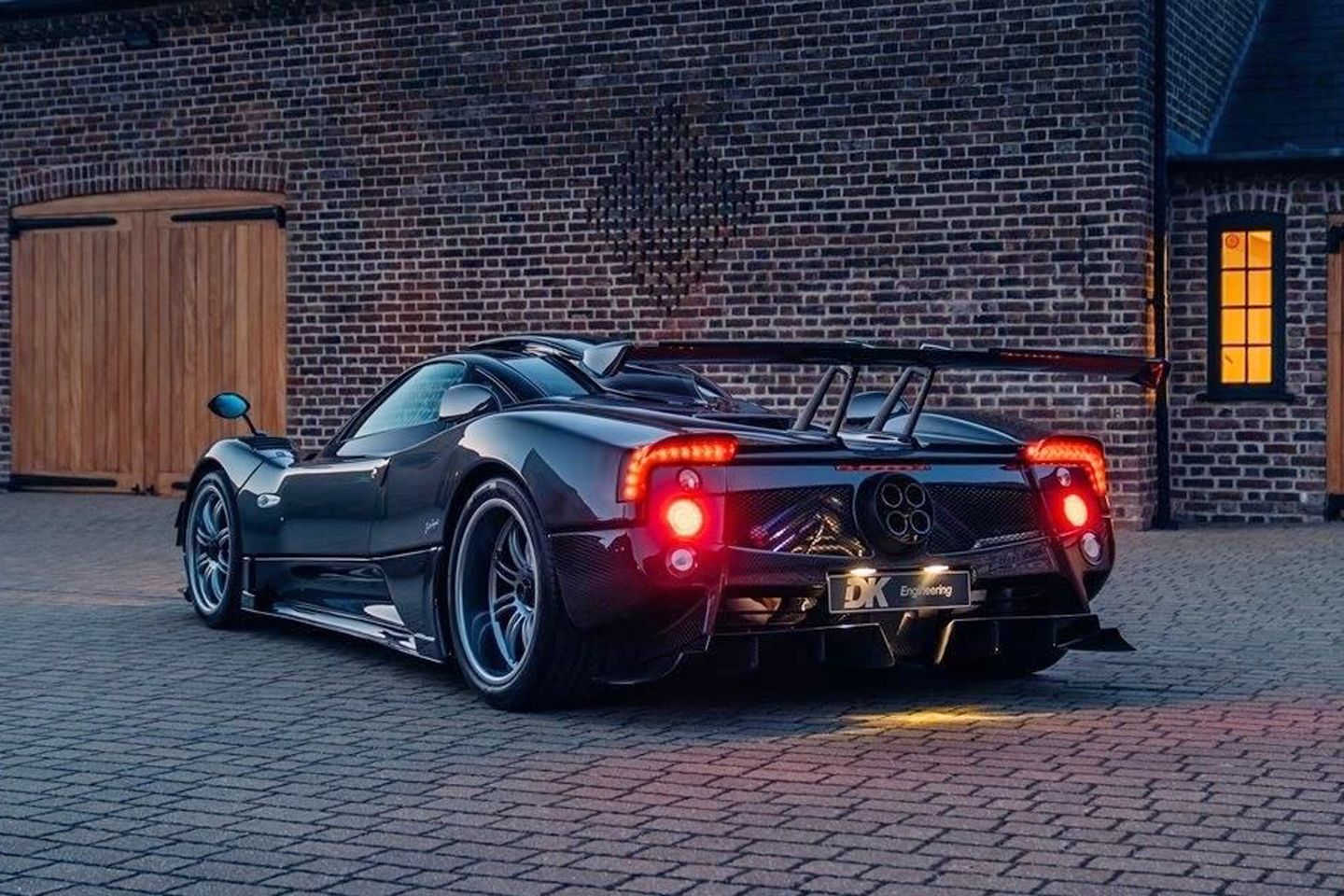 Acenta Pagani Zonda ‘ataque’ à venda