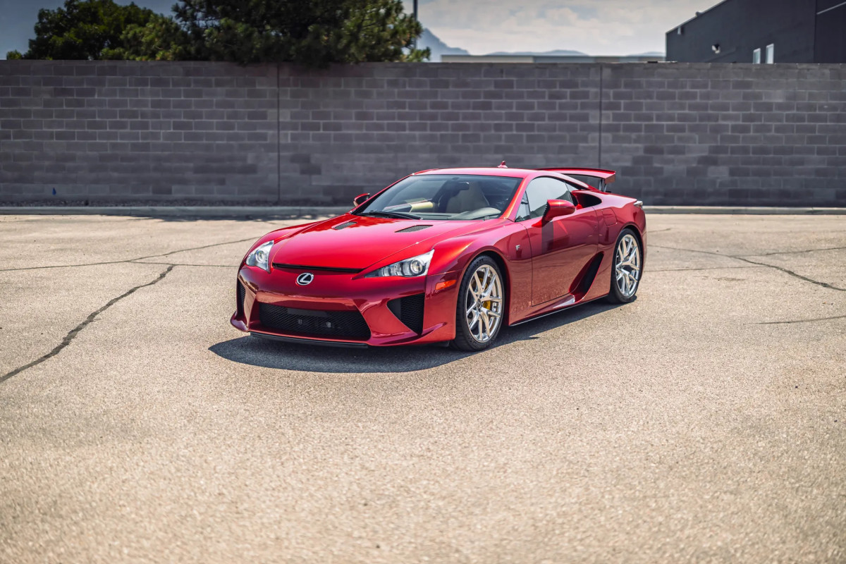 2012 Lexus LFA com 10k milhas à venda em meio a Buzz de Supercarro Lexus