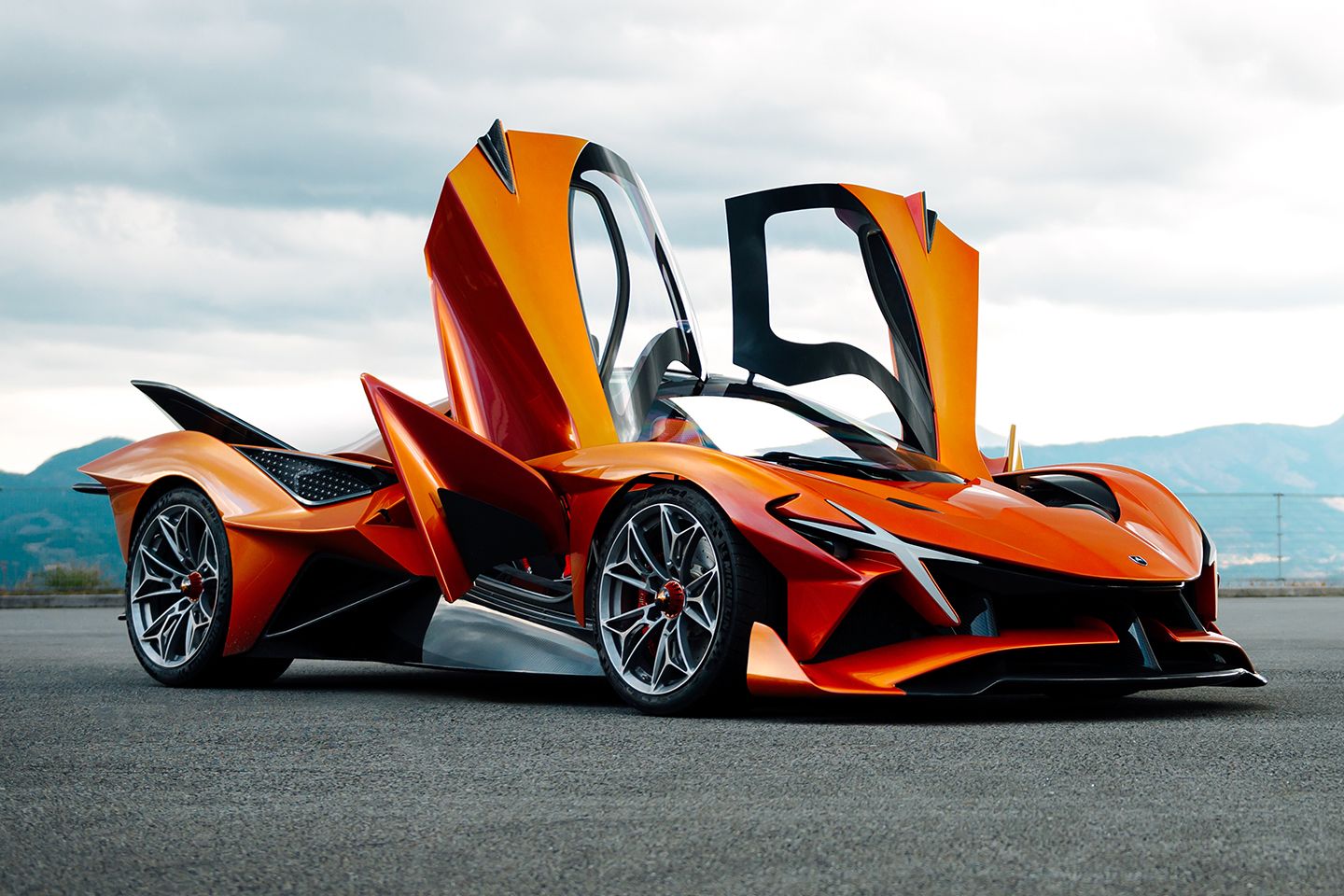 Apollo marca 20 anos com impressionante carro de pista Evo