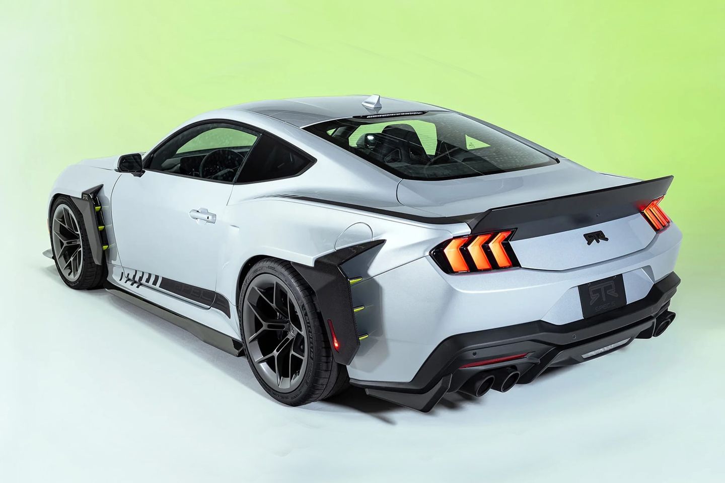 Ford Mustang RTR de 870 cv custa a partir de £ 160 mil no Reino Unido