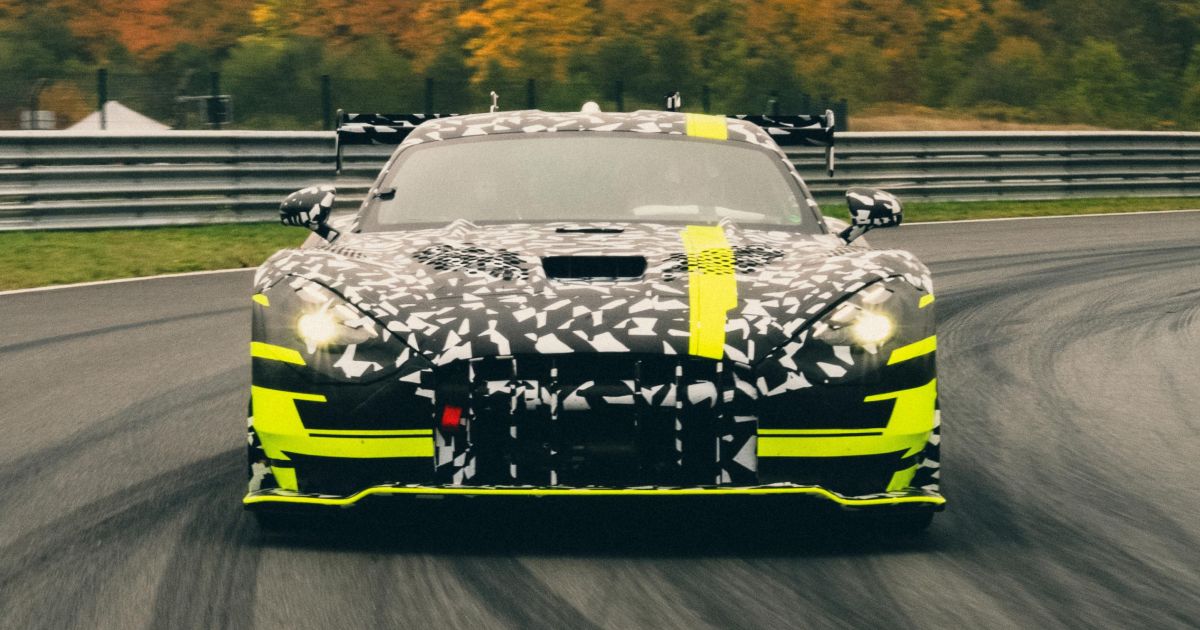 A resposta da Mercedes-AMG ao Porsche 911 GT3 RS chega à pista