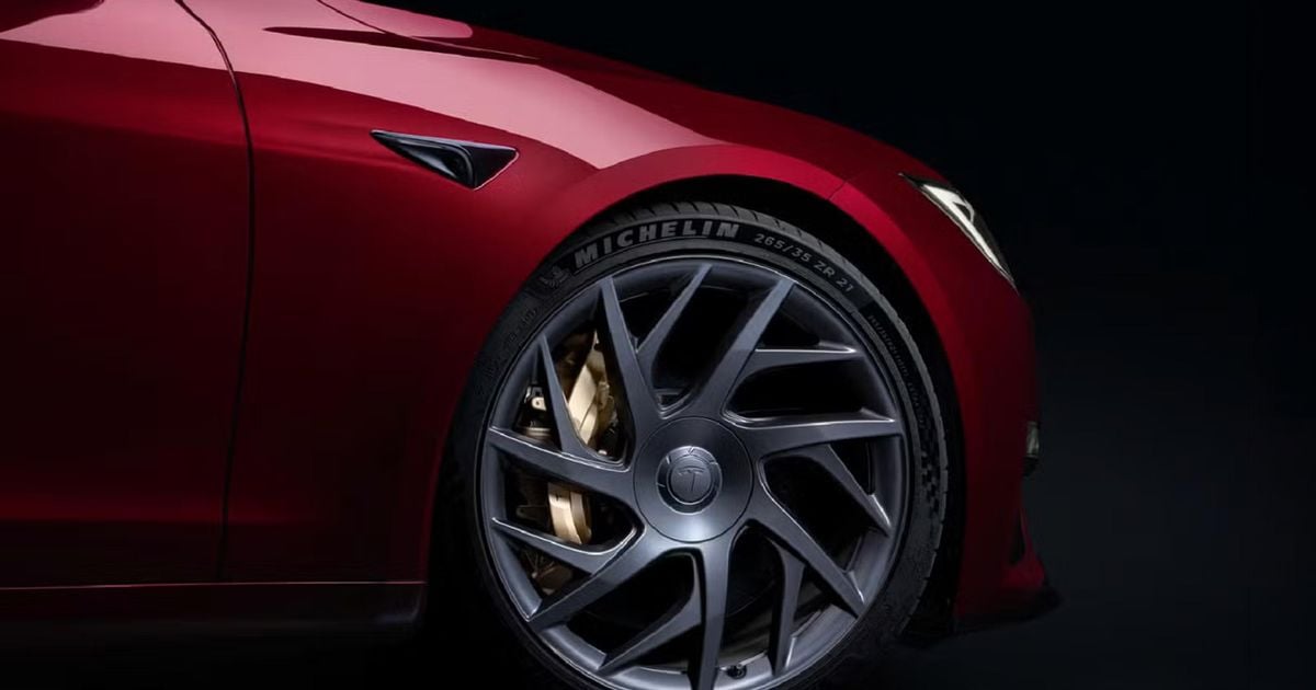 Tesla multa compradores que vendem seus carros em até US$ 70 mil