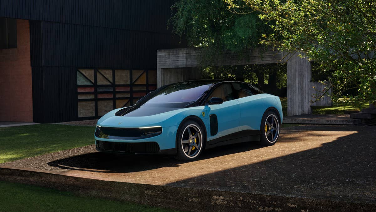 O primeiro EV da Ferrari foi torrado online e depois esgotado na China